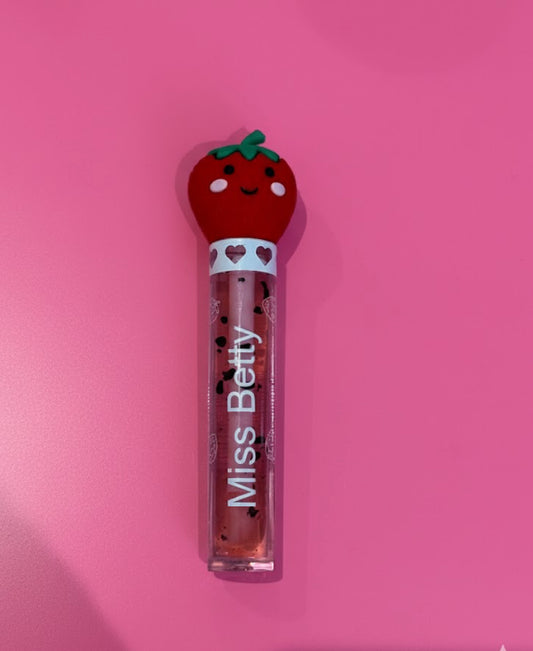 Lip gloss miss Betty à la fraise 🍓